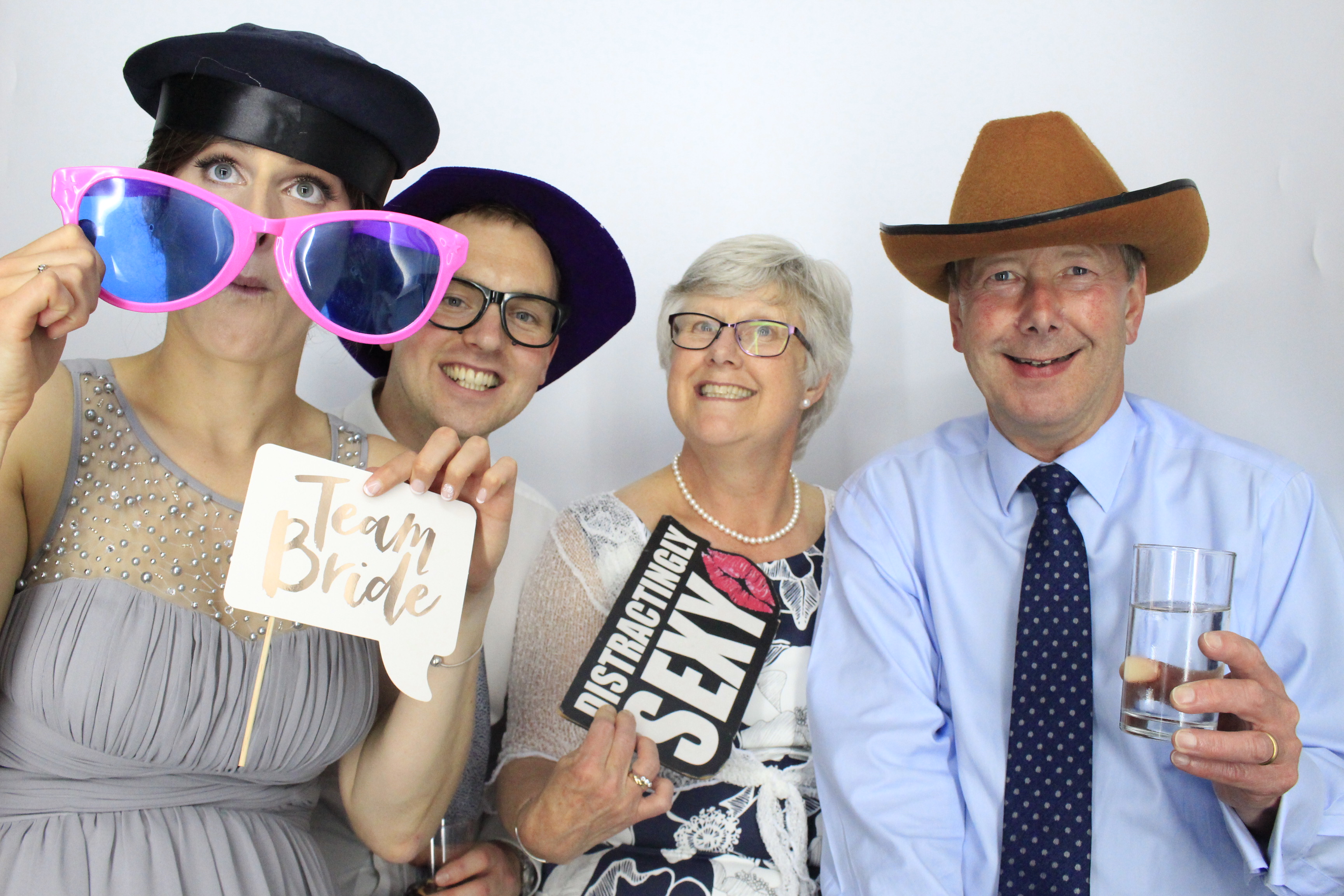 Andy and Emma's Wedding | View more photos from the event at gallery.myphotoboothexperience.co.uk/u/MyPhotoBoothExperienceLtd/Andy-and-Emmas-Wedding